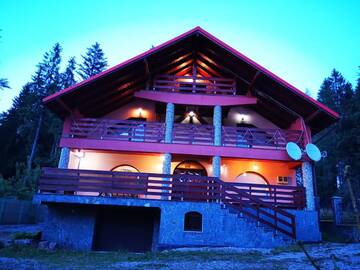 Фотографии Дома для отпуска Casa de vacanța г. Пырыул-Рече (Румыния) №1 Фото Дома для отпуска Casa de vacanța г. Пырыул-Рече 1